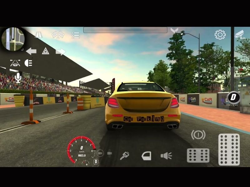 Hệ thống điều khiển chân thực trong Parking Multiplayer Mod APK