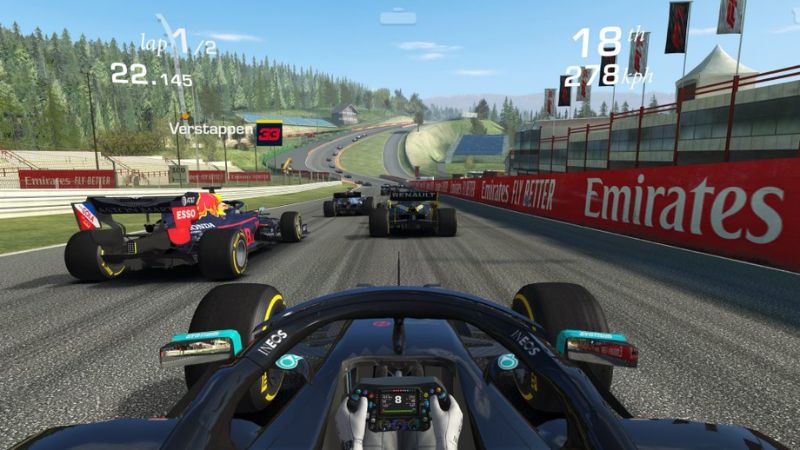 Hệ thống điều khiển chân thực trong Real Racing 3 Mod APK 